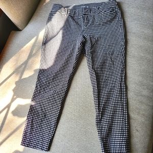 Old Navy Pixie Pants 6P Houndstooth Pattern